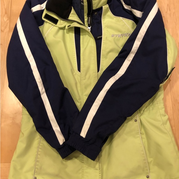 Stryke by Spyder Women’s Ski Jacket - Picture 2 of 4